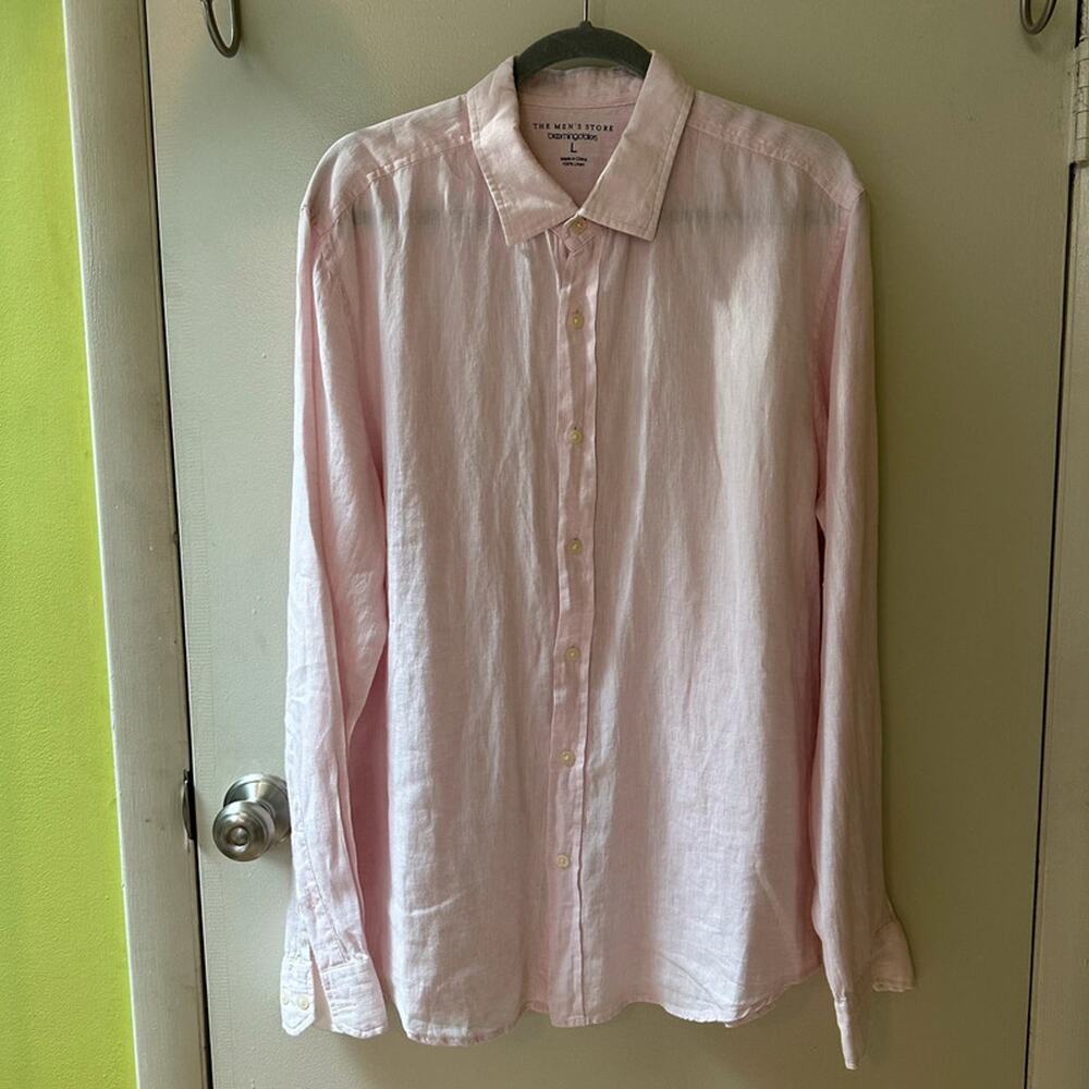 Bloomingdale's light pink 100% linen button down